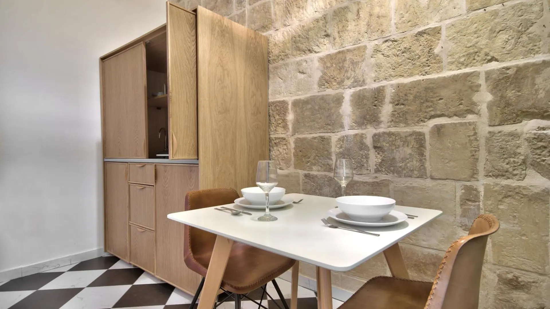 The House In Old Mint Street Apartment Valletta
